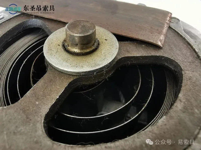 人體防墜器卷簧